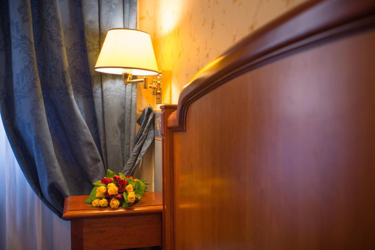 Diana Park Hotel Флоренция Екстериор снимка